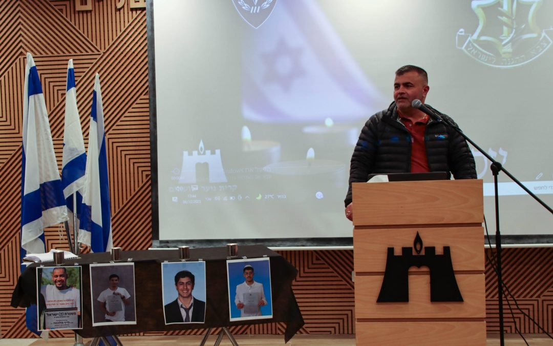In Tribute of Heroes  – Ofir Testa